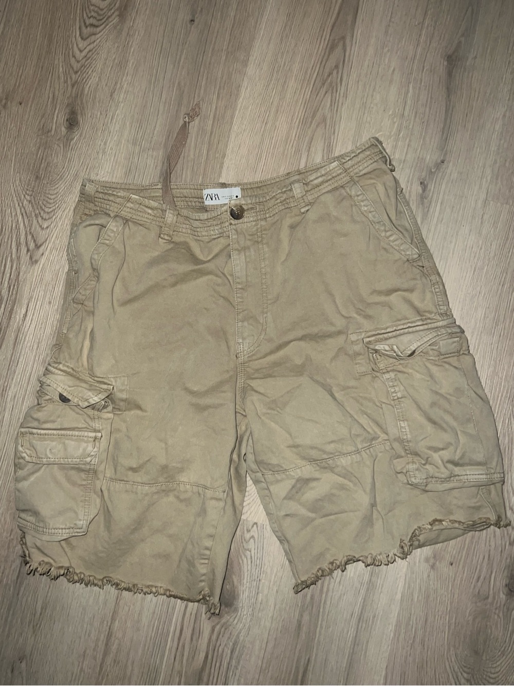 ZARA Tan Cargo Shorts Size 14 | 100% Cotton | Frayed Hem